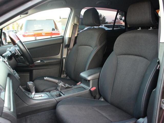 ＸＶ ２．０ｉ－Ｌ　アイサイト　ＫＥＮＳＴＹＬＥエアロ・バグガード・ルーフレール・電動シート・追従クルーズコントロール・スマートキー・オートＡ／Ｃ・ＨＤＤナビ・ＨＩＤヘッドライト・純正１７インチアルミ・パドルシフト（5枚目）