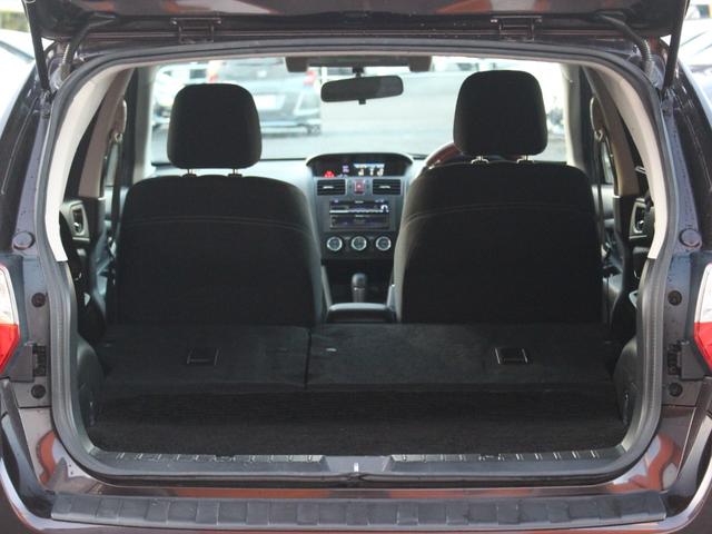 ＸＶ ２．０ｉ－Ｌ　アイサイト　ＫＥＮＳＴＹＬＥエアロ・バグガード・ルーフレール・電動シート・追従クルーズコントロール・スマートキー・オートＡ／Ｃ・ＨＤＤナビ・ＨＩＤヘッドライト・純正１７インチアルミ・パドルシフト（11枚目）