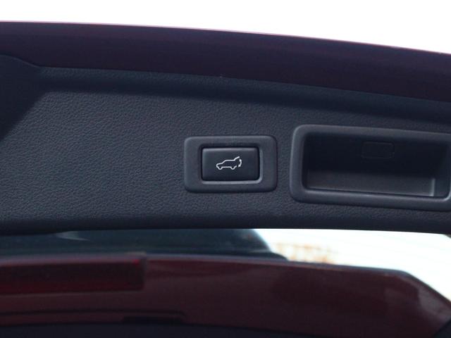 フォレスター ２．０ｉ－Ｓ　アイサイト　パワーシート・シートヒーター・Ｂｌｕｅｔｏｏｔｈ接続・バックカメラ・ＥＴＣ・追従クルーズコントロール・スマートキー・オートＡ／Ｃ・フルセグ・ルーフキャリア・ＨＩＤヘッドライト・純正１８インチアルミ（12枚目）