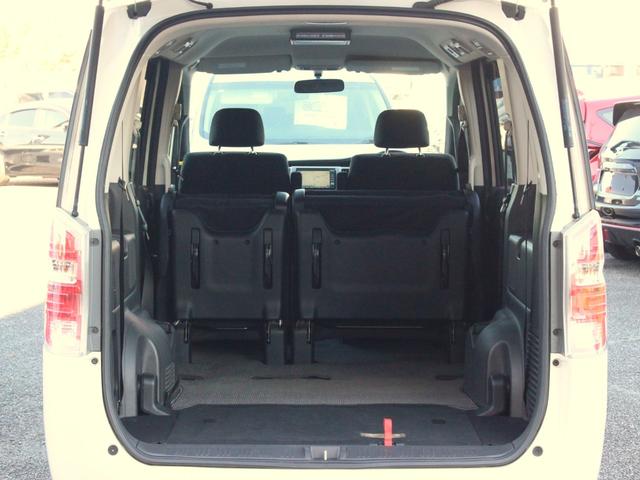 ステップワゴン G Lパッケージ 両側電動スライドドア・バックカメラ・フリップダウンモニター・ETC・オートA/C・キーレス・HDDナビ・音楽録音・地デジ・社外15インチアルミ・ドアバイザー・ウィンカーミラー(11枚目)