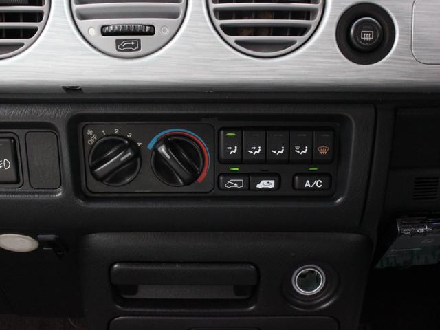 Ｓ－ＭＸ ローダウン　ＨＤＤナビ・ＣＤ／ＤＶＤ再生・音楽録音・ＥＴＣ・革調シートカバー・社外１５インチアルミ・革巻きステアリング・キーレス・ドアバイザー（13枚目）