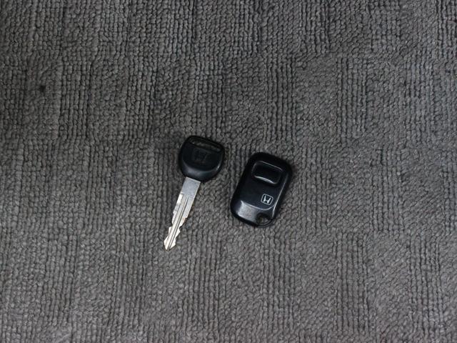 Ｓ－ＭＸ ローダウン　ＨＤＤナビ・ＣＤ／ＤＶＤ再生・音楽録音・ＥＴＣ・革調シートカバー・社外１５インチアルミ・革巻きステアリング・キーレス・ドアバイザー（16枚目）