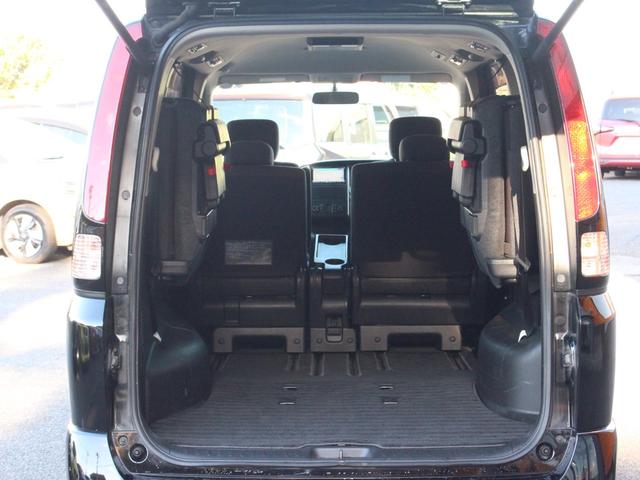 セレナ ハイウェイスター　Ｖエアロセレクション　両側電動スライドドア・バックカメラ・フリップダウンモニター・インテリキー・ＥＴＣ・ＡＡ／Ｃ・ＣＤ／ＤＶＤ再生・ＨＤＤナビ・フルセグ・ＨＩＤヘッドライト・エアロ・純正１６インチアルミ・プッシュスタート（11枚目）