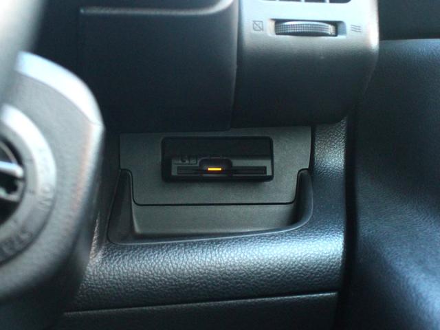 セレナ ハイウェイスター　Ｖエアロセレクション　両側電動スライドドア・バックカメラ・フリップダウンモニター・インテリキー・ＥＴＣ・ＡＡ／Ｃ・ＣＤ／ＤＶＤ再生・ＨＤＤナビ・フルセグ・ＨＩＤヘッドライト・エアロ・純正１６インチアルミ・プッシュスタート（15枚目）