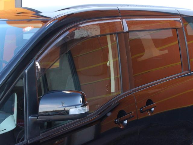 セレナ ハイウェイスター　Ｖエアロセレクション　両側電動スライドドア・バックカメラ・フリップダウンモニター・インテリキー・ＥＴＣ・ＡＡ／Ｃ・ＣＤ／ＤＶＤ再生・ＨＤＤナビ・フルセグ・ＨＩＤヘッドライト・エアロ・純正１６インチアルミ・プッシュスタート（21枚目）