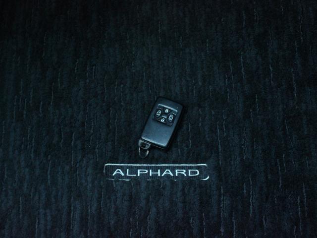 アルファード 240S Wサンルーフ・両側電動スライドドア・ローダウン・社外20インチアルミ・Bluetooth接続・バックカメラ・フリップダウンモニター・フルセグ・ETC・スマートキー・プッシュスタート・HIDヘッドライト(18枚目)