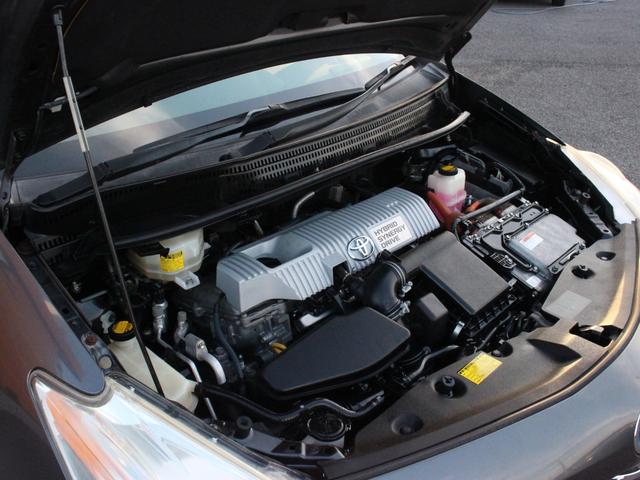 プリウスアルファ G 7人乗り・LEDヘッドライト・バックカメラ・ETC・スマートキー・プッシュスタート・ドライブレコーダー・コーナーセンサー・オートA/C・革巻きハンドル・ドアバイザー・純正16インチアルミ(35枚目)