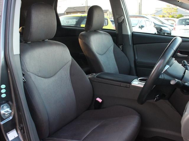 プリウスアルファ G 7人乗り・LEDヘッドライト・バックカメラ・ETC・スマートキー・プッシュスタート・ドライブレコーダー・コーナーセンサー・オートA/C・革巻きハンドル・ドアバイザー・純正16インチアルミ(38枚目)