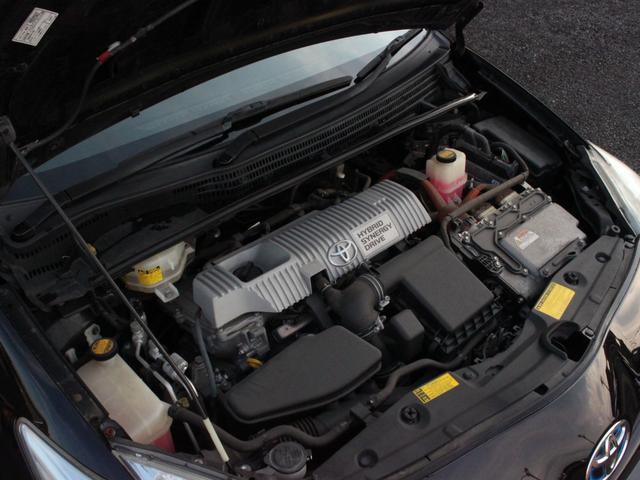 プリウス Ｌ　スマートキー・ＥＴＣ・プッシュスタート・オートＡ／Ｃ・ヘッドライトレベライザー・ワンセグ・ドアバイザー・ＣＤ／ＤＶＤ再生・純正１５インチアルミ・ウィンカーミラー（31枚目）