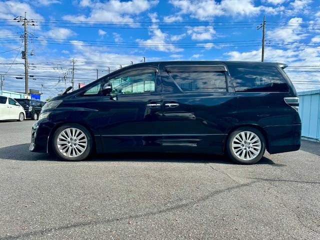 ヴェルファイア ２．４Ｚ　純正ナビゲーション　バックカメラ　フリップダウンモニター　パワースライドドア　ダブルサンルーフ　スマートキー　プッシュスタート　キーレスエントリー　ＥＴＣ（7枚目）