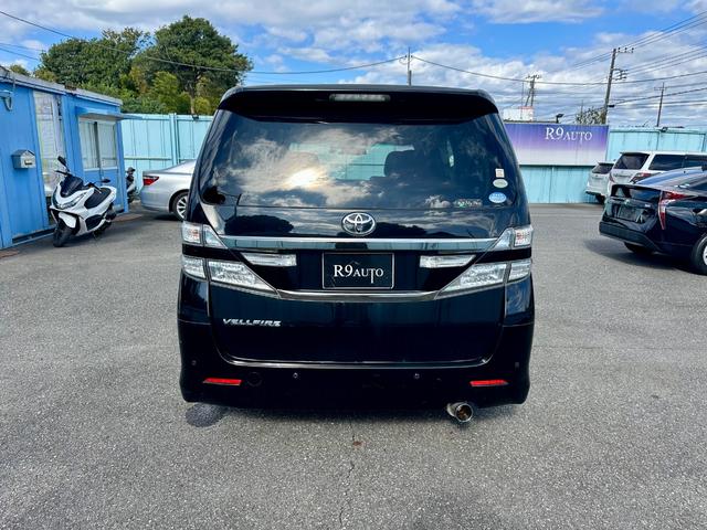 ヴェルファイア ２．４Ｚ　純正ナビゲーション　バックカメラ　フリップダウンモニター　パワースライドドア　ダブルサンルーフ　スマートキー　プッシュスタート　キーレスエントリー　ＥＴＣ（9枚目）