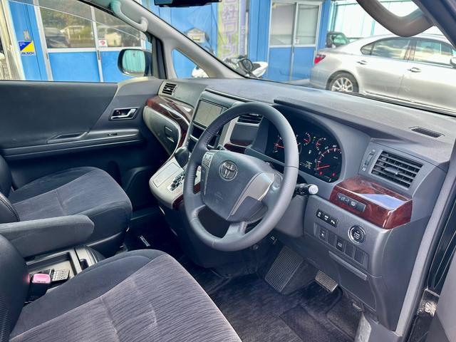 ヴェルファイア ２．４Ｚ　純正ナビゲーション　バックカメラ　フリップダウンモニター　パワースライドドア　ダブルサンルーフ　スマートキー　プッシュスタート　キーレスエントリー　ＥＴＣ（12枚目）