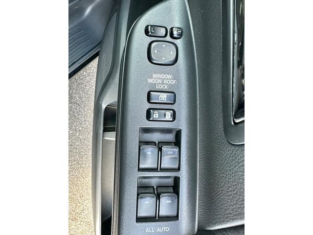 ヴェルファイア ２．４Ｚ　純正ナビゲーション　バックカメラ　フリップダウンモニター　パワースライドドア　ダブルサンルーフ　スマートキー　プッシュスタート　キーレスエントリー　ＥＴＣ（59枚目）