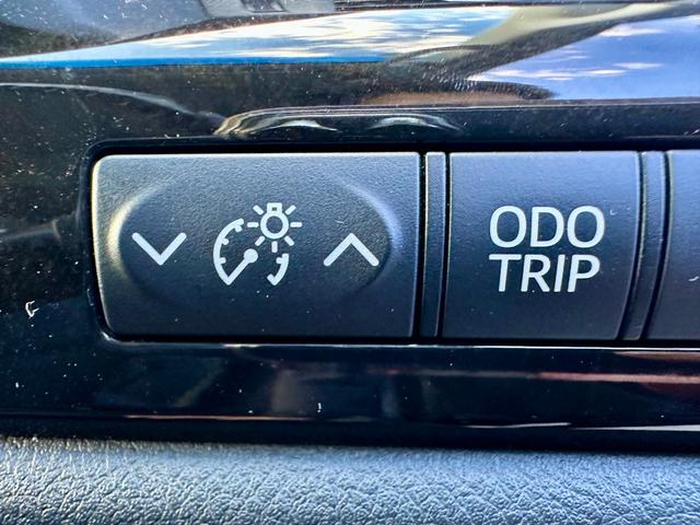 アルファード ２４０ＳプライムセレクションＩＩタイプゴルドＩＩ　純正ナビゲーション　ＥＴＣ　バックカメラ　　ドライブレコーダー　スマートキー　キーレスエントリー　プッシュスタート（23枚目）