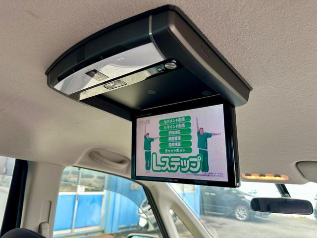 セレナ ハイウェイスター　Ｓ－ハイブリッド　両側パワースライドドア　フリップダウンモニター　社外ナビゲーション　バックカメラ　プッシュスタート　スマートキー（46枚目）