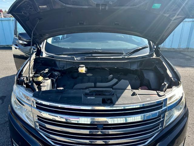 エルグランド ライダー　黒本革シート　マニュアルシート　純正ナビゲーション　フルセグＴＶ　アラウンドビューモニター　フォグランプ　横滑り防止　リアコーナーセンサー（32枚目）