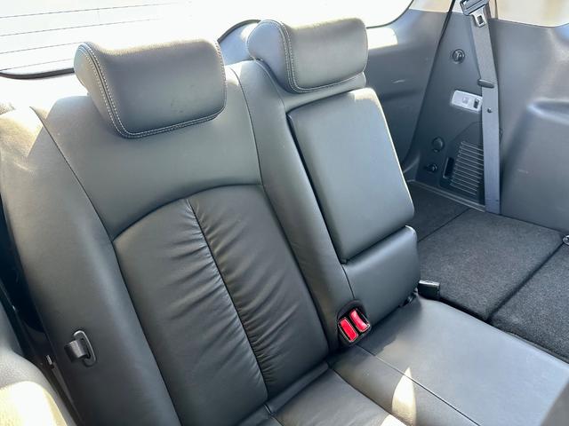 エルグランド ライダー　黒本革シート　マニュアルシート　純正ナビゲーション　フルセグＴＶ　アラウンドビューモニター　フォグランプ　横滑り防止　リアコーナーセンサー（45枚目）