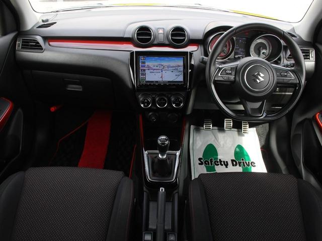 スイフトスポーツ ベースグレード　６速ＭＴ・純正８インチナビ・ＬＥＤヘッドライト・フルセグ・Ｂｌｕｅｔｏｏｔｈ接続・スマートキー・プッシュスタート・クルーズコントロール・シートヒーター・純正１７インチＡＷ・ウインカーミラー・オートＡＣ（5枚目）