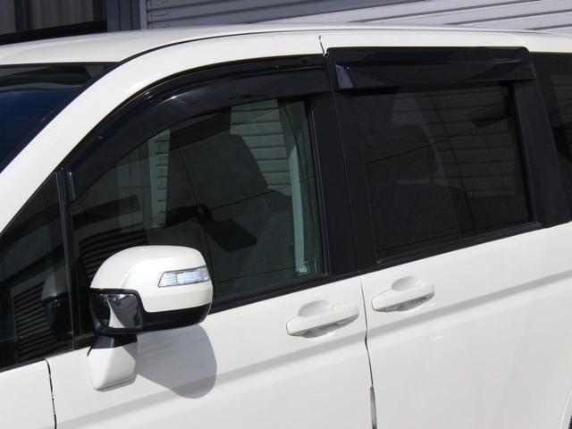 ステップワゴンスパーダ S サイドリフトアップシート車 両側電動スライドドア・HDDナビ・フルセグ・バックカメラ・ドライブレコーダー・パドルシフト・キーレス・HIDヘッドライト・フォグランプ・純正16インチAW・ウインカーミラー・オートエアコン・ドアバイザ(23枚目)