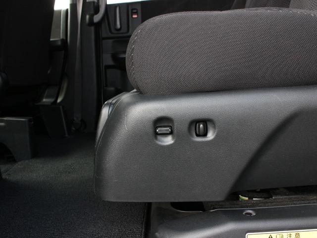 ステップワゴンスパーダ S サイドリフトアップシート車 両側電動スライドドア・HDDナビ・フルセグ・バックカメラ・ドライブレコーダー・パドルシフト・キーレス・HIDヘッドライト・フォグランプ・純正16インチAW・ウインカーミラー・オートエアコン・ドアバイザ(44枚目)