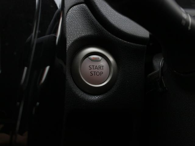 ノート ｅ－パワー　Ｘ　純正メモリナビ・アラウンドビューモニター・フルセグ・Ｂｌｕｅｔｏｏｔｈ接続・ＥＴＣ・ドライブレコーダー・インテリキー・プッシュスタート・デジタルインナーミラー・衝突軽減ブレーキ・レーンキープアシスト（18枚目）