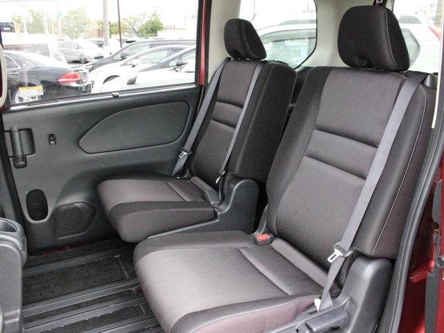 セレナ ハイウェイスター Vセレクション 両側パワースライドドア・SDナビ・フルセグ・バックカメラ・Bluetooth接続・ETC・クルーズコントロール・インテリキー・プッシュスタート・LEDヘッドライト・フォグランプ・純正16インチAW(12枚目)