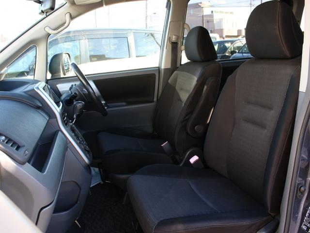 ヴォクシー ＺＳ　両側電動スライドドア・ＨＤＤナビ・フルセグ・バックカメラ・ＥＴＣ・Ｒフリップダウンモニター・パドルシフト・スマートキー・プッシュスタート・ＨＩＤヘッドライト・フォグランプ・社外１６インチＡＷ・Ａ／ＡＣ（11枚目）