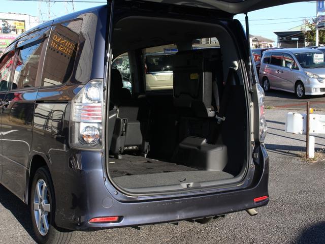 ヴォクシー ＺＳ　両側電動スライドドア・ＨＤＤナビ・フルセグ・バックカメラ・ＥＴＣ・Ｒフリップダウンモニター・パドルシフト・スマートキー・プッシュスタート・ＨＩＤヘッドライト・フォグランプ・社外１６インチＡＷ・Ａ／ＡＣ（36枚目）