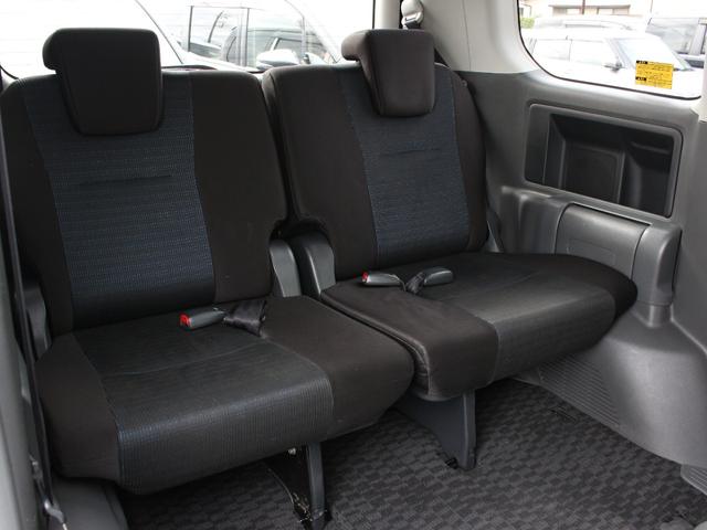 ヴォクシー ＺＳ　両側電動スライドドア・ＨＤＤナビ・フルセグ・バックカメラ・ＥＴＣ・Ｒフリップダウンモニター・パドルシフト・スマートキー・プッシュスタート・ＨＩＤヘッドライト・フォグランプ・社外１６インチＡＷ・Ａ／ＡＣ（41枚目）