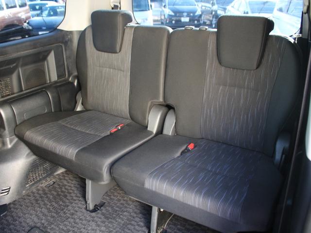 ヴォクシー ＺＳ　煌　後期型・両側パワースライドドア・ＴＥＩＮ車高調・ＨＩＤヘッドライト・ドライブレコーダー・パドルシフト・スマートキー・プッシュスタート・社外ＡＷ・ウインカーミラー・オートエアコン・ドアバイザー（12枚目）