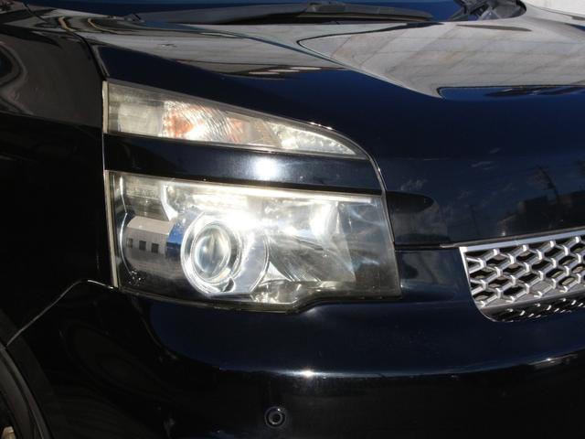 ヴォクシー ＺＳ　煌　後期型・両側パワースライドドア・ＴＥＩＮ車高調・ＨＩＤヘッドライト・ドライブレコーダー・パドルシフト・スマートキー・プッシュスタート・社外ＡＷ・ウインカーミラー・オートエアコン・ドアバイザー（19枚目）