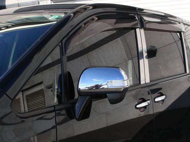 ヴォクシー ＺＳ　煌　後期型・両側パワースライドドア・ＴＥＩＮ車高調・ＨＩＤヘッドライト・ドライブレコーダー・パドルシフト・スマートキー・プッシュスタート・社外ＡＷ・ウインカーミラー・オートエアコン・ドアバイザー（20枚目）