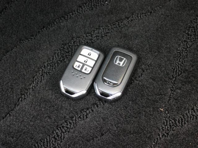 オデッセイ アブソルート 両側パワースライドドア・Gathersナビ・ETC・フルセグ・バックカメラ・Bluetooth・クルーズコントロール・衝突軽減ブレーキ・スマートキー・プッシュスタート・パドルシフト・LEDヘッドライト(28枚目)