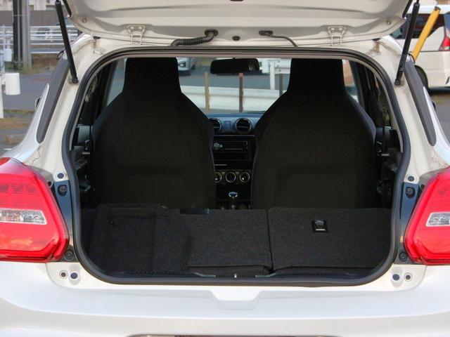 スイフトスポーツ ベースグレード 6速MT・クルーズコントロール・スマートキー・ETC・LEDヘッドライト・フォグランプ・プッシュスタート・シートヒーター・純正17インチAW・ウインカーミラー・オートエアコン・純正OPデカール(12枚目)