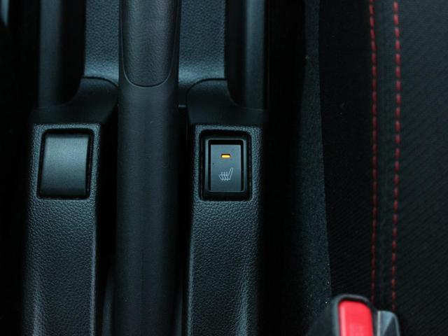 スイフトスポーツ ベースグレード 6速MT・クルーズコントロール・スマートキー・ETC・LEDヘッドライト・フォグランプ・プッシュスタート・シートヒーター・純正17インチAW・ウインカーミラー・オートエアコン・純正OPデカール(15枚目)