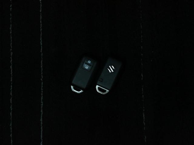 スイフトスポーツ ベースグレード 6速MT・クルーズコントロール・スマートキー・ETC・LEDヘッドライト・フォグランプ・プッシュスタート・シートヒーター・純正17インチAW・ウインカーミラー・オートエアコン・純正OPデカール(23枚目)