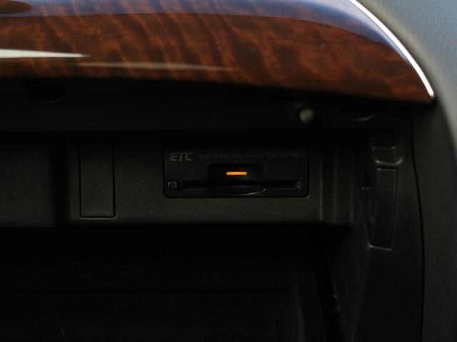 フーガ 250GT Aパッケージ 後期型・アラウンドビューカメラ・純正ナビ・フルセグ・Bluetooth接続・ETC・クルーズコントロール・インテリキー・プッシュスタート・LEDヘッドライト・フォグ・純正18inAW・ウインカーミラー(18枚目)