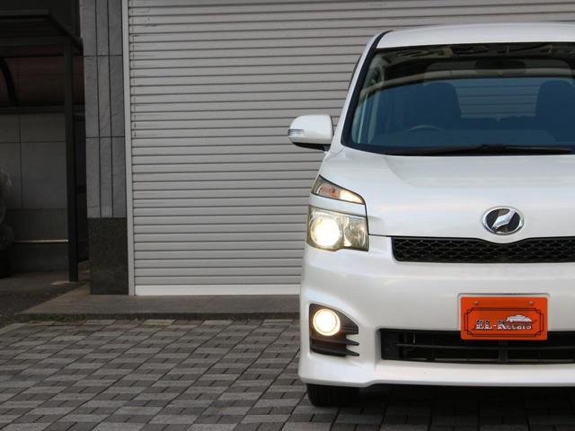 ヴォクシー ＺＳ　後期型・両側パワースライドドア・純正ナビ・地デジ・バックカメラ・Ｂｌｕｅｔｏｏｔｈ接続・ＥＴＣ・パドルシフト・スマートキー・プッシュスタート・ＨＩＤヘッドライト・純正１６ＡＷ・ウインカーミラー（22枚目）