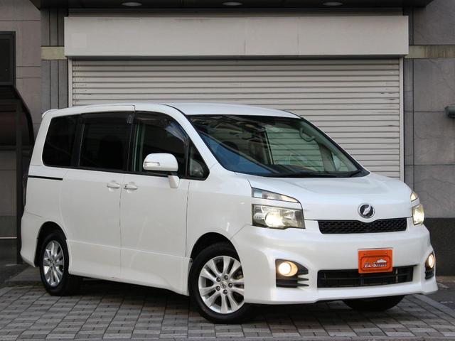 ヴォクシー ＺＳ　後期型・両側パワースライドドア・純正ナビ・地デジ・バックカメラ・Ｂｌｕｅｔｏｏｔｈ接続・ＥＴＣ・パドルシフト・スマートキー・プッシュスタート・ＨＩＤヘッドライト・純正１６ＡＷ・ウインカーミラー（31枚目）