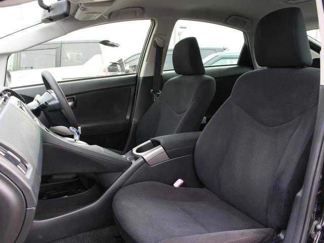 プリウス Ｓ　後期型・純正ＯＰナビ・フルセグ・Ｂｌｕｅｔｏｏｔｈ接続・バックカメラ・ＥＴＣ・スマートキー・プッシュスタート・ＨＩＤヘッドライト・社外１５インチＡＷ・ウインカーミラー・オートエアコン・ドアバイザー（6枚目）