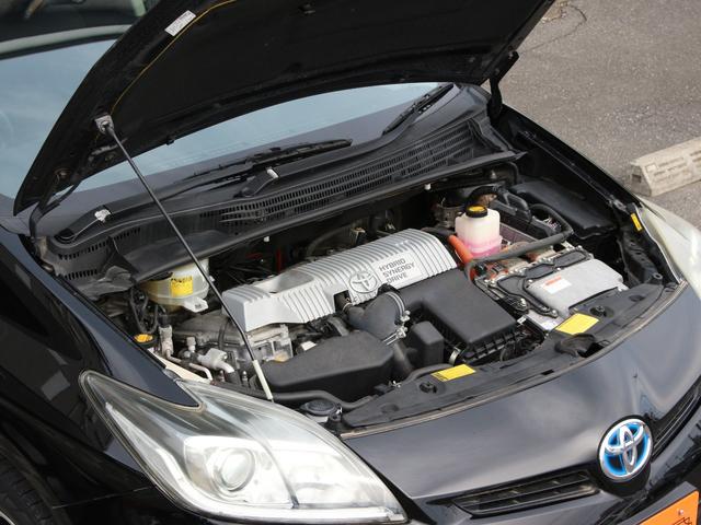 プリウス Ｓ　後期型・純正ＯＰナビ・フルセグ・Ｂｌｕｅｔｏｏｔｈ接続・バックカメラ・ＥＴＣ・スマートキー・プッシュスタート・ＨＩＤヘッドライト・社外１５インチＡＷ・ウインカーミラー・オートエアコン・ドアバイザー（29枚目）