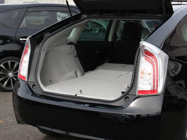 プリウス Ｓ　後期型・純正ＯＰナビ・フルセグ・Ｂｌｕｅｔｏｏｔｈ接続・バックカメラ・ＥＴＣ・スマートキー・プッシュスタート・ＨＩＤヘッドライト・社外１５インチＡＷ・ウインカーミラー・オートエアコン・ドアバイザー（34枚目）