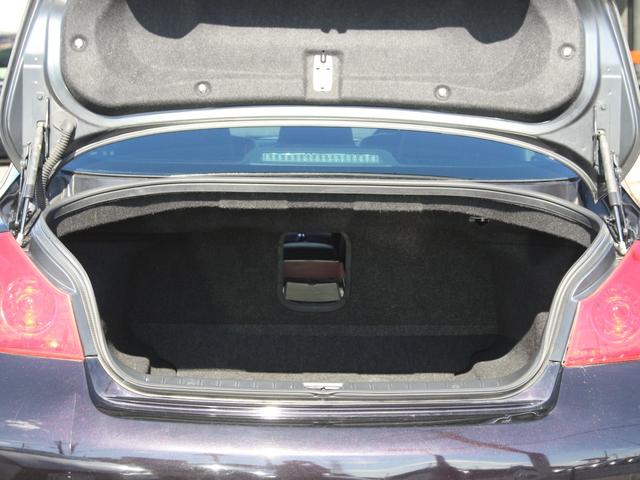 スカイライン 250GT タイプP 55thリミテッド 限定車・後期型・専用赤本革電動暖シート・純正ナビ・フルセグ・サイド&バックカメラ・Bluetooth接続・ETC・インテリキー・プッシュスタート・HIDヘッドライト・フォグランプ・ドライブレコーダー(13枚目)