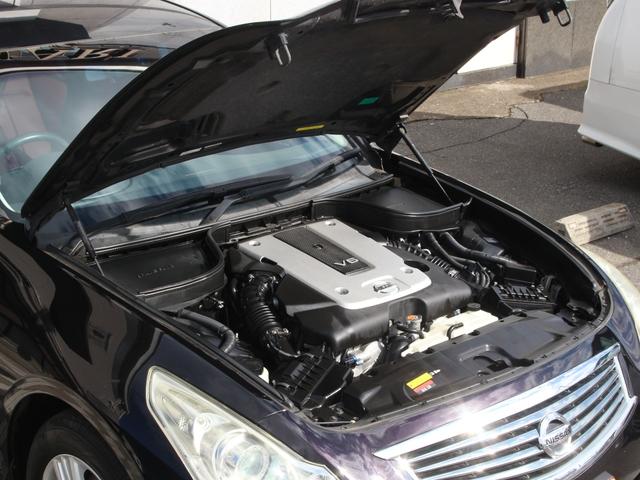 スカイライン 250GT タイプP 55thリミテッド 限定車・後期型・専用赤本革電動暖シート・純正ナビ・フルセグ・サイド&バックカメラ・Bluetooth接続・ETC・インテリキー・プッシュスタート・HIDヘッドライト・フォグランプ・ドライブレコーダー(31枚目)