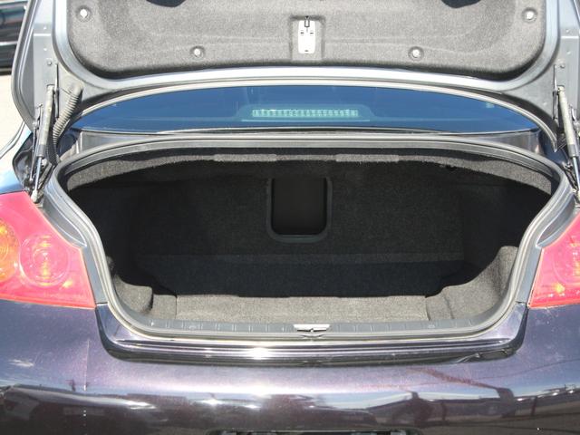 スカイライン 250GT タイプP 55thリミテッド 限定車・後期型・専用赤本革電動暖シート・純正ナビ・フルセグ・サイド&バックカメラ・Bluetooth接続・ETC・インテリキー・プッシュスタート・HIDヘッドライト・フォグランプ・ドライブレコーダー(35枚目)