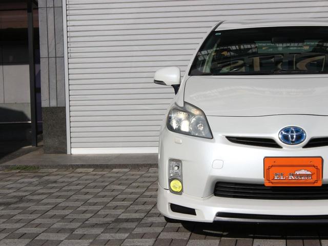 プリウス Gツーリングセレクション ワンオーナー・純正OPナビ・フルセグ・LEDヘッドライト・クルーズコントロール・バックカメラ・Bluetooth接続・スマートキー・プッシュスタート・フォグランプ・純正17インチAW・社外Fスポイラー(19枚目)