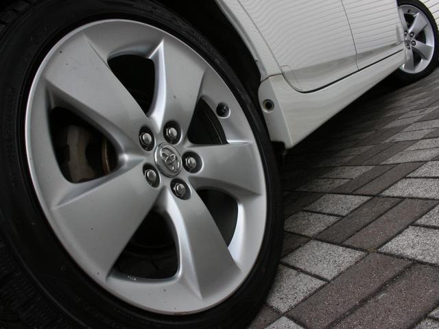 プリウス Gツーリングセレクション ワンオーナー・純正OPナビ・フルセグ・LEDヘッドライト・クルーズコントロール・バックカメラ・Bluetooth接続・スマートキー・プッシュスタート・フォグランプ・純正17インチAW・社外Fスポイラー(22枚目)