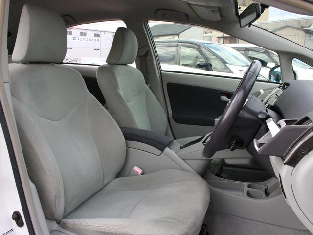 プリウス Gツーリングセレクション ワンオーナー・純正OPナビ・フルセグ・LEDヘッドライト・クルーズコントロール・バックカメラ・Bluetooth接続・スマートキー・プッシュスタート・フォグランプ・純正17インチAW・社外Fスポイラー(39枚目)