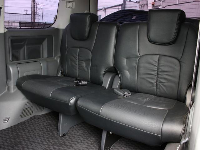 ヴォクシー Ｚ　両側パワースライドドア・ＴＥＩＮ車高調・ＬＥＤヘッドライト・メモリーナビ・フルセグ・バックカメラ・スマートキー・プッシュスタート・社外エアロ・マフラー・１８インチＡＷ・ウインカーミラー・オートエアコン（13枚目）