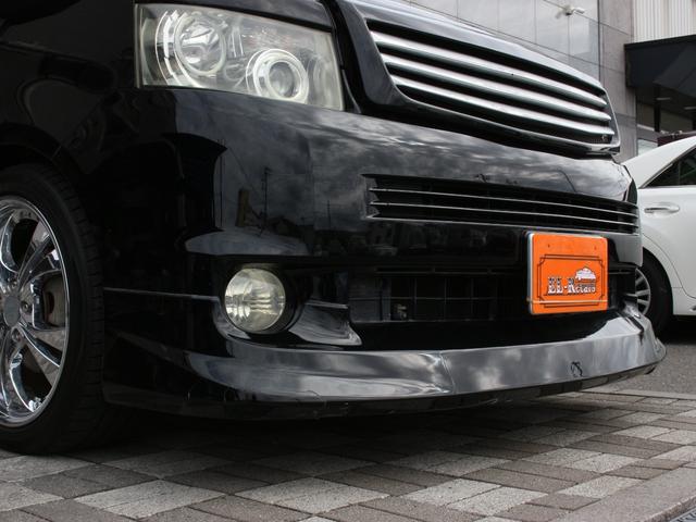 ヴォクシー Ｚ　両側パワースライドドア・ＴＥＩＮ車高調・ＬＥＤヘッドライト・メモリーナビ・フルセグ・バックカメラ・スマートキー・プッシュスタート・社外エアロ・マフラー・１８インチＡＷ・ウインカーミラー・オートエアコン（33枚目）